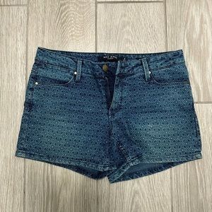 Denim Shorts Mid rise​​​​​​
